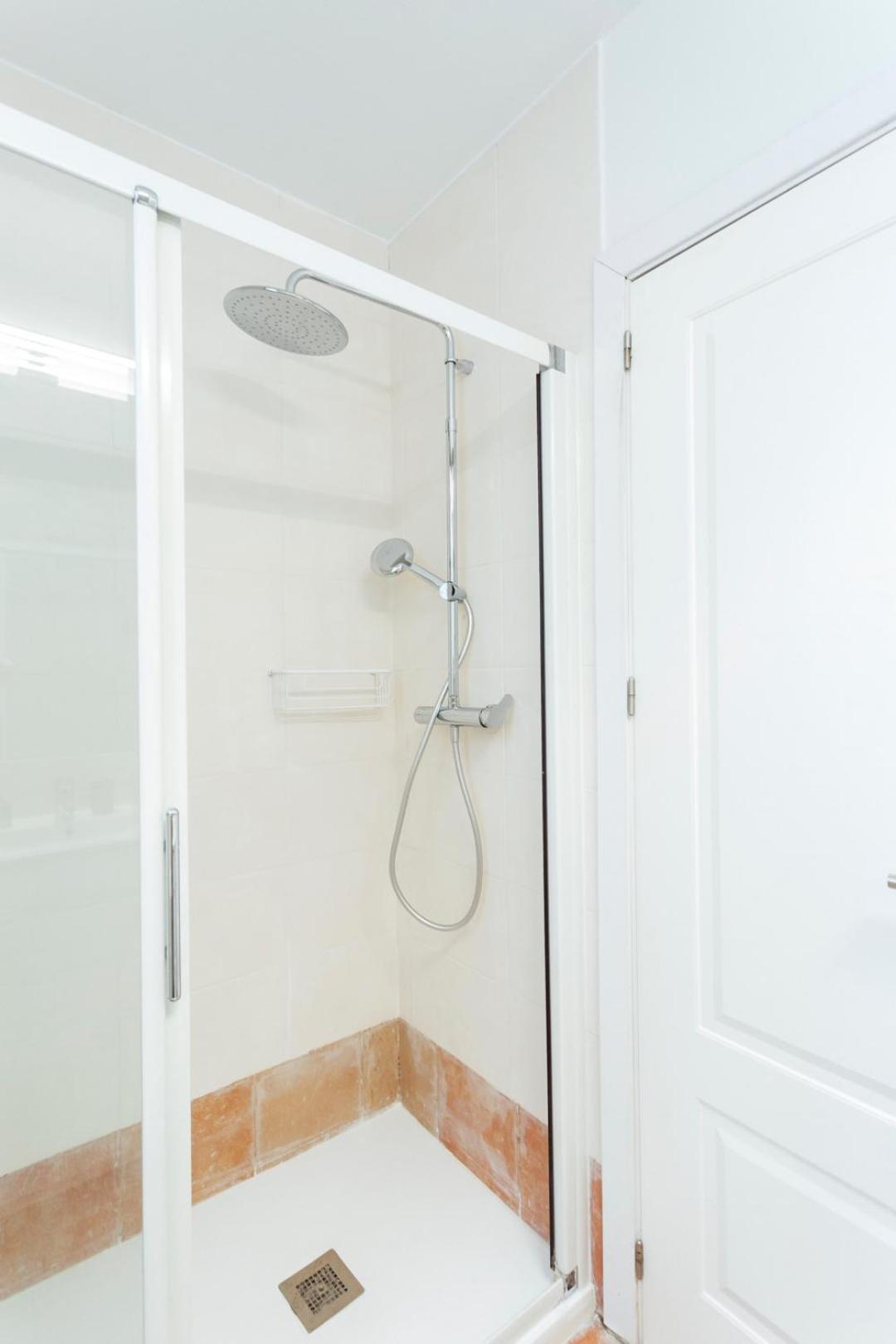 Minty Stay 3Bd Apartment - Triana Севиля Екстериор снимка